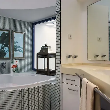 Premium Isabel 1 Villa