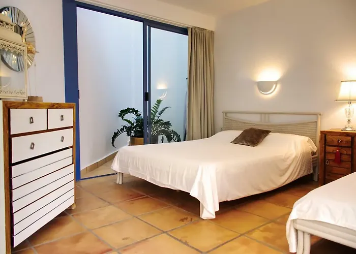 Premium Isabel 1 Villa